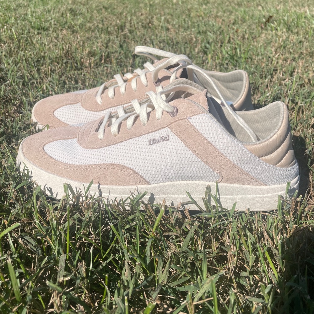 OluKai Kilea White and Tan Women’s Athletic Shoes